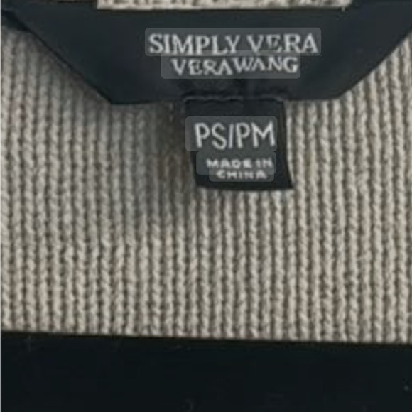 Simply Vera by Vera Wang Women’s Poncho Style Sweater - Picture 4 of 4